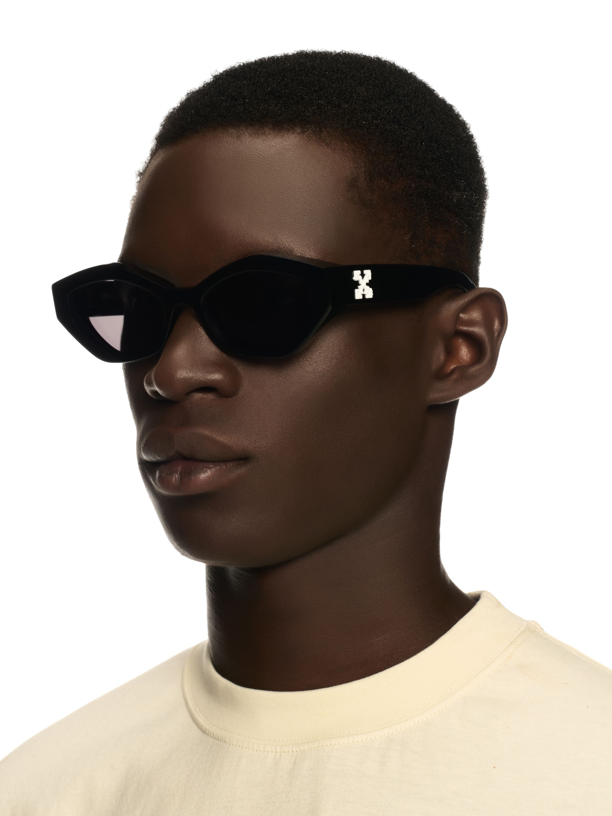 Off-white Hilo Sunglasses In Black