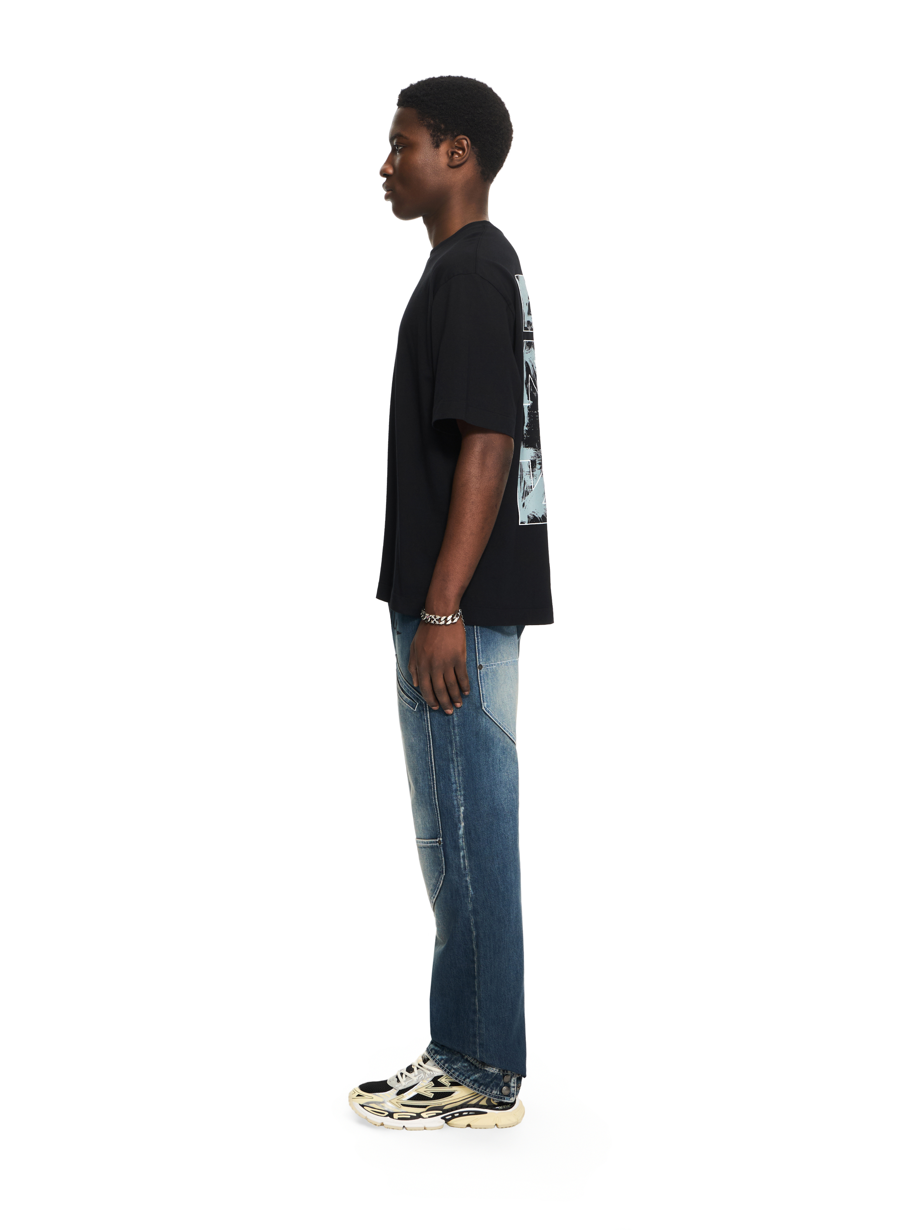 Off-white Men Black 3d Arrow Spray T-shirt, S Luxury T-shirts For Men Darveys